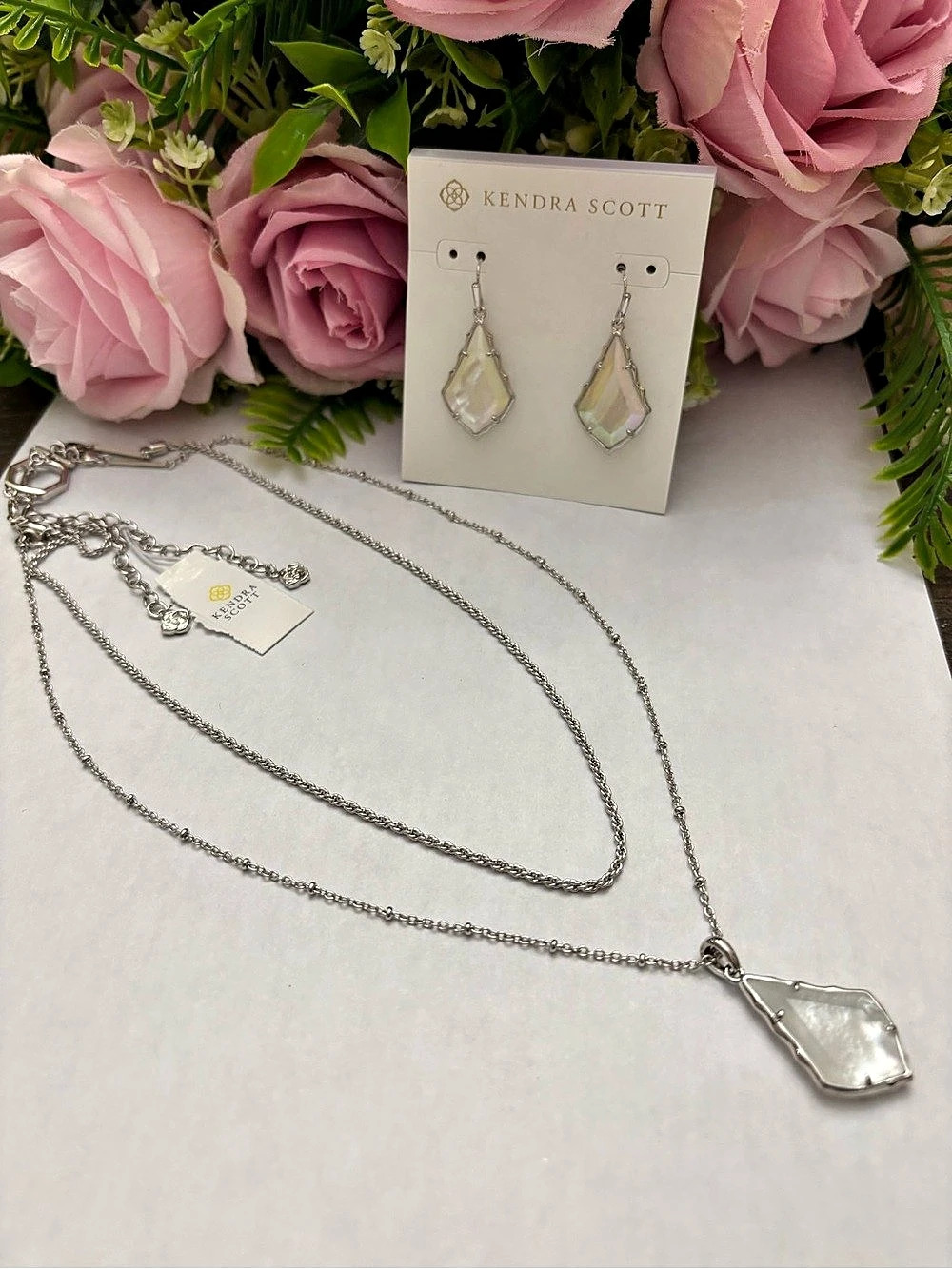 NWT Kendra Scott Faceted Alex Earrings + Convertible Necklace in silver Ivory